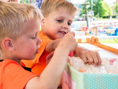 Bazaar en rommelmarkt voor het goede doel
