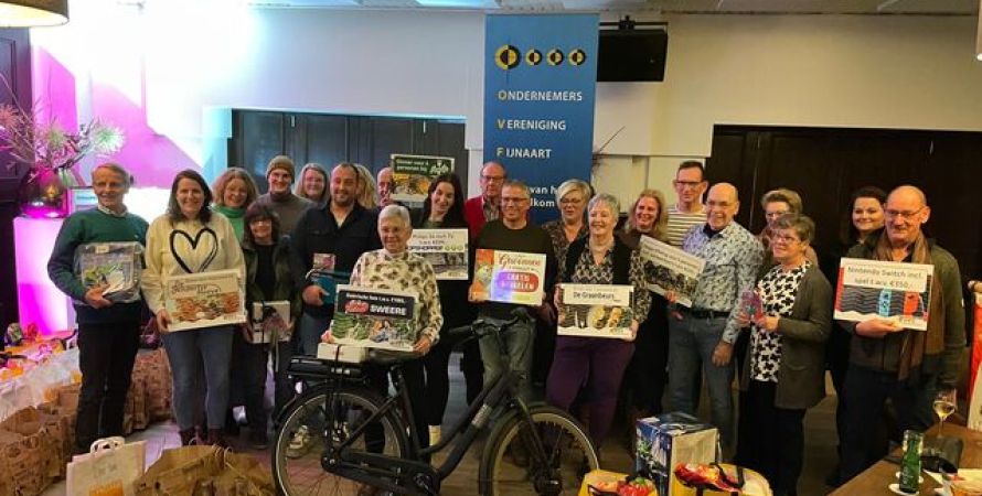 Feestelijke prijzenregen van ondernemersvereniging   