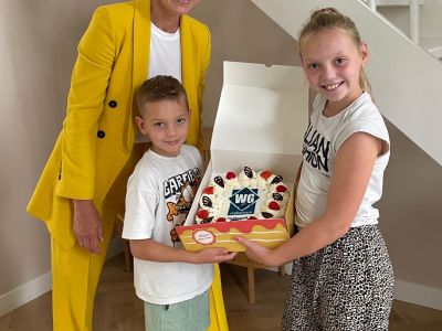 Taartuitreiking WG Makelaars