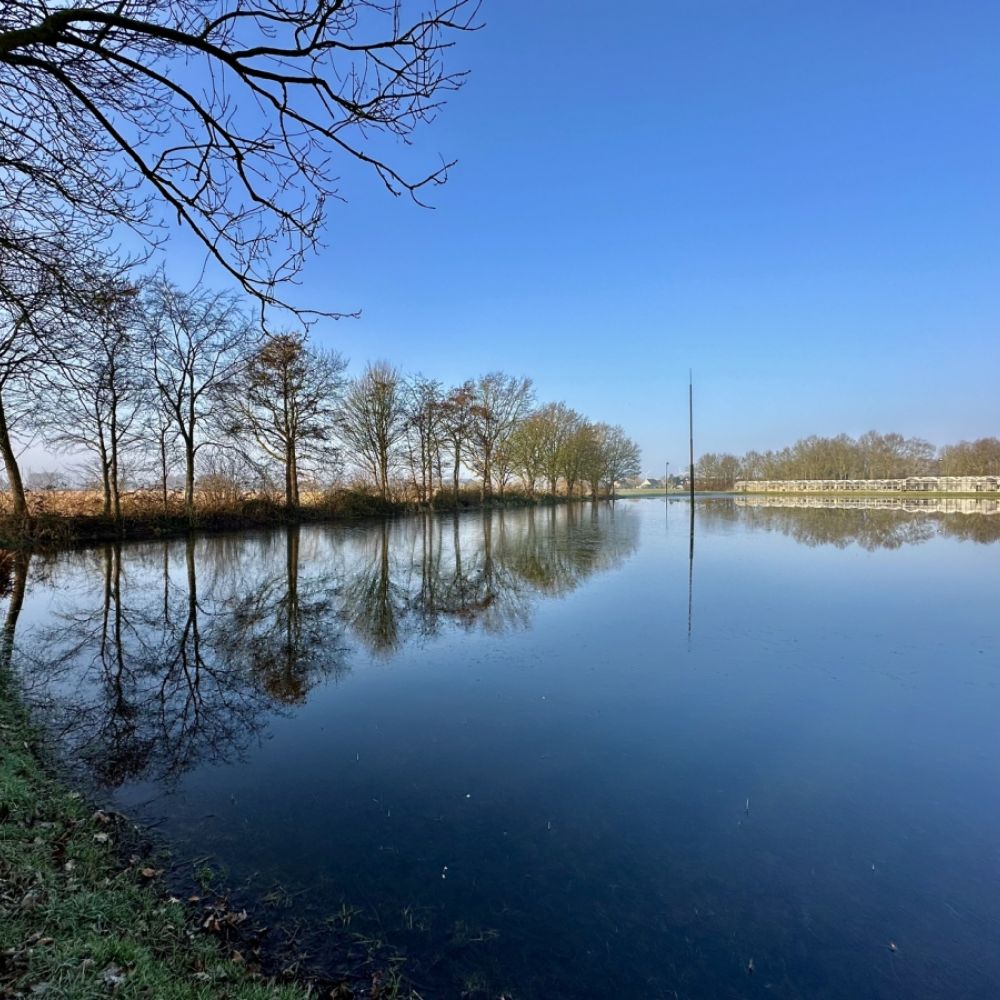 IJsbaan ligt er nog een beetje waterig bij / Jan Gorter