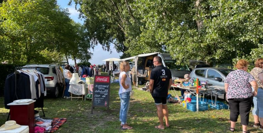 KOFFERBAKVERKOOP/VLOOIENMARKT/Kunst en Monumentenroute