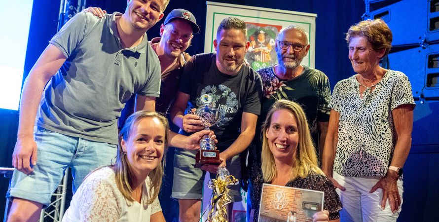 Glansrijke overwinning voor De Nieuwkomers in Fendert Kwis