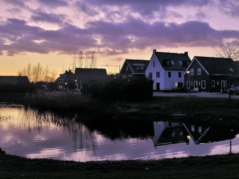 Zonsondergang waterwijk Fijnaart / Els Leijten Helmons