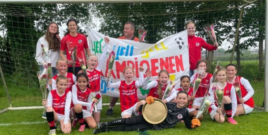 vv De Fendert MO11 kampioen