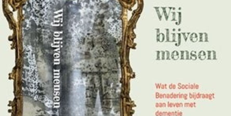 Surplus reikt speciale boekeditie van Anne-Mei The uit op de Dag van de Zorg